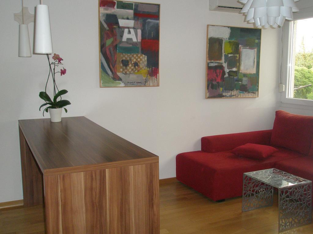 Apartment Peni Split Rum bild